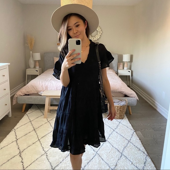 Meet your Posher, Jessica - Picture 1 of 1